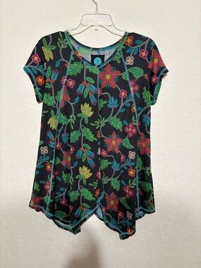 Double D Ranch Black Floral Short-Sleeve Scoop Neck Tee with Colorful Blooms